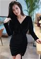 Take a look at our photo gallery: attractive Asian member Feng Qing