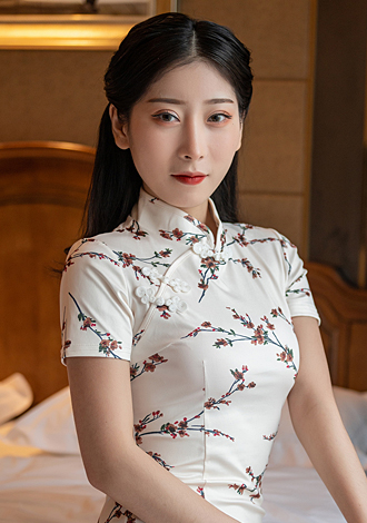 Gorgeous profiles only: Li from Beijing, Online member seeking romantic companionship