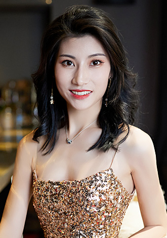 Gorgeous member profiles: China member Wenxia from Lanzhou