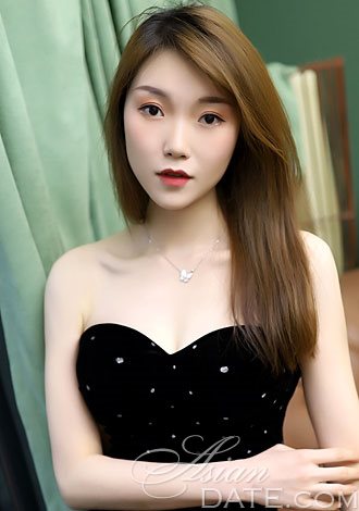 Most gorgeous profiles: Yu from Chongqing, China member, romantic companionship