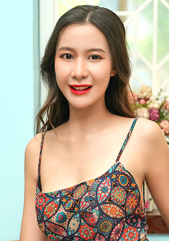 Most gorgeous profiles: caring Thai member Thu Anh from Ha Noi